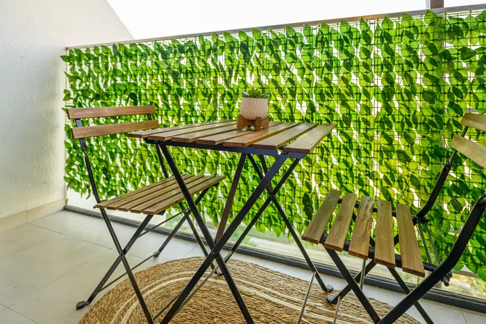 Balcony café seating